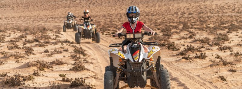 Sortie en quad dans le sable 1280x853 1